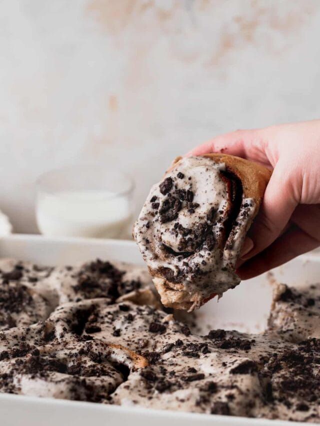 Oreo Cinnamon Rolls